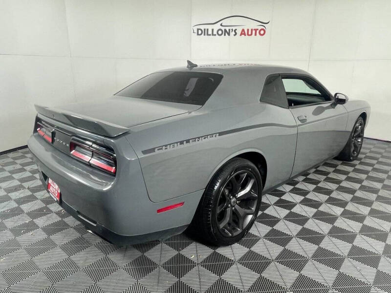 2017 Dodge Challenger SXT