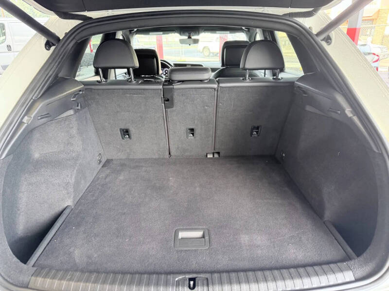 2021 Audi Q3 quattro Premium 40 TFSI