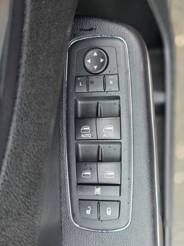 2012 Chrysler 300 Limited