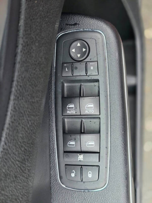 2012 Chrysler 300 Limited