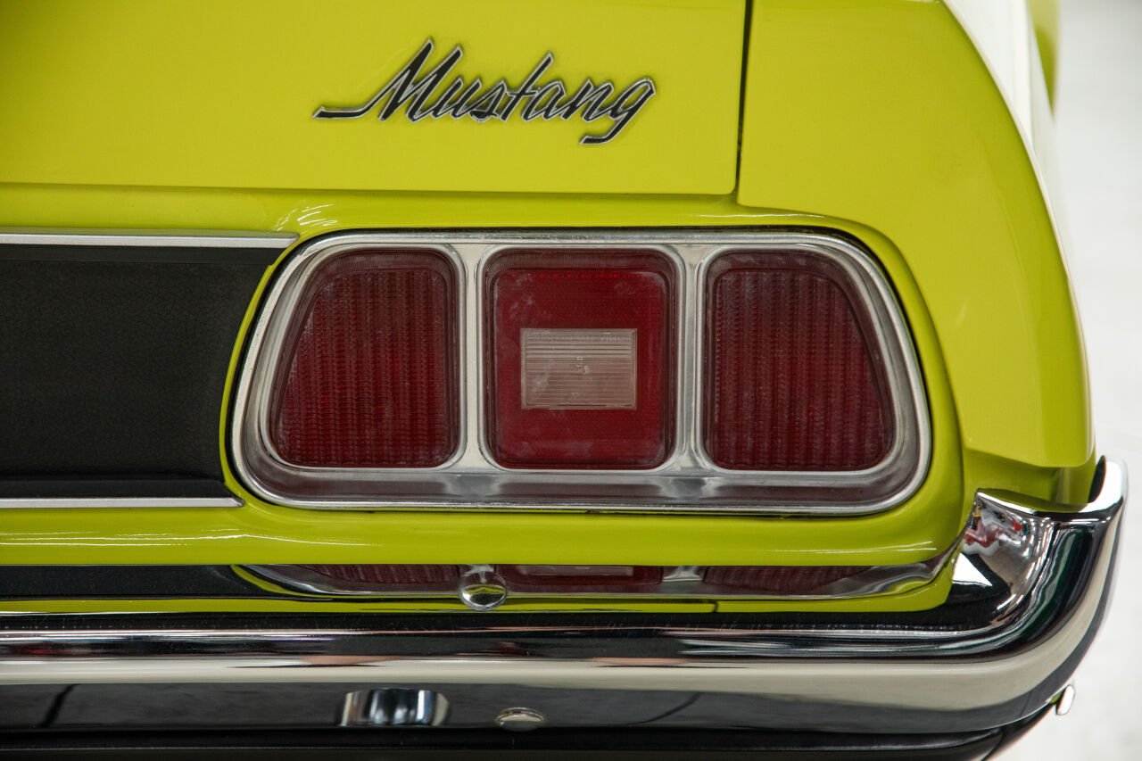 1972 Ford Mustang 36