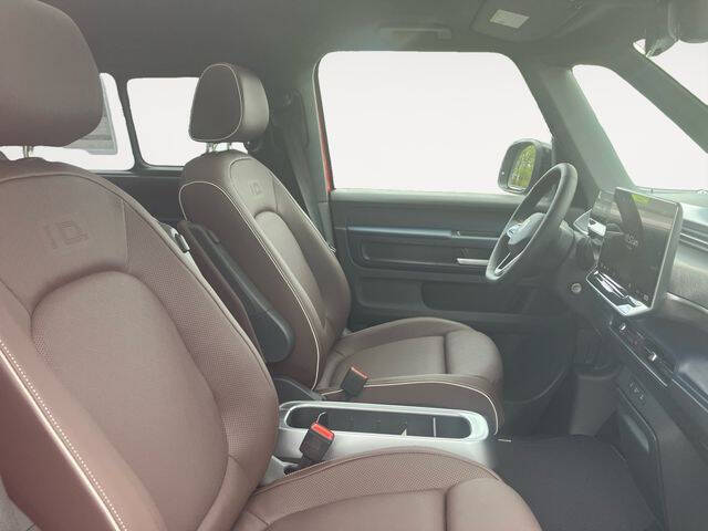 2025 Volkswagen ID. Buzz Pro S Plus 4Motion