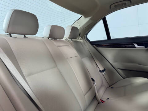 2012 Mercedes-Benz C-Class
