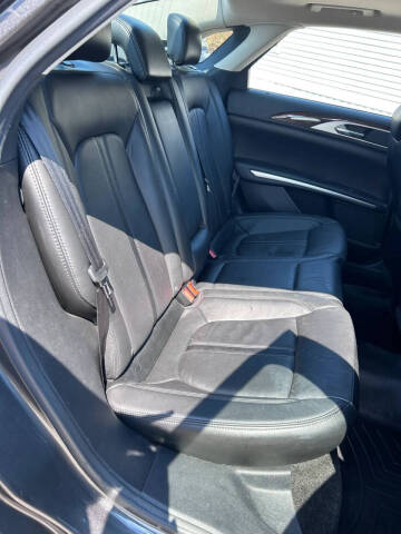 2016 Lincoln MKZ Hybrid
