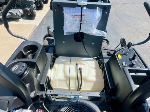 2025 Spartan Mowers Defender 54