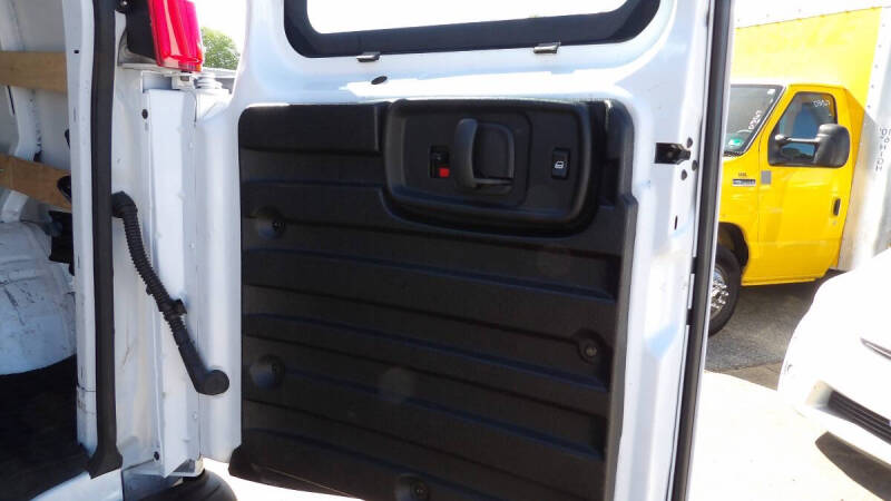 2024 Chevrolet Express 2500