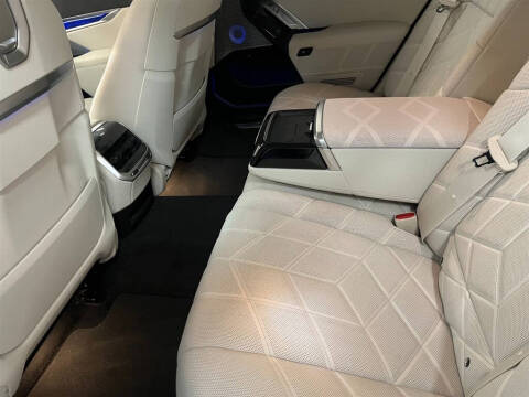 2023 BMW 7 Series 760i xDrive