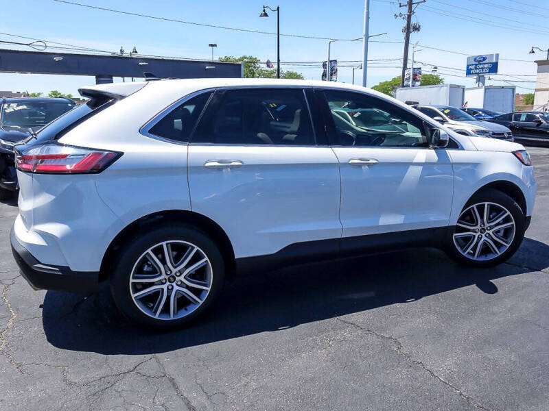 2023 Ford Edge Titanium