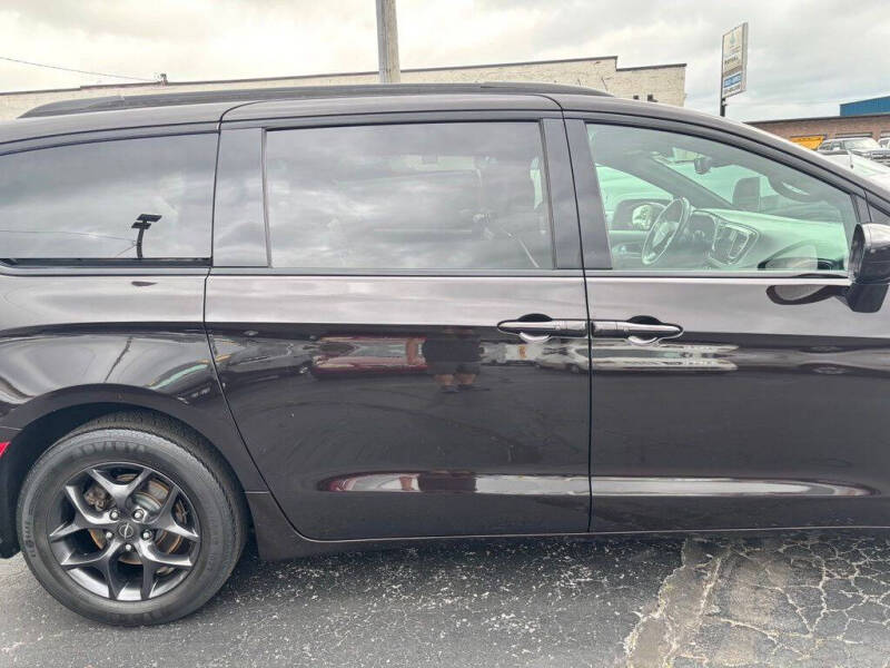 2018 Chrysler Pacifica Touring L