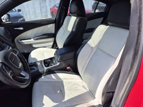 2016 Dodge Charger SXT