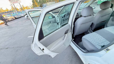 2005 Ford Focus ZX4 S