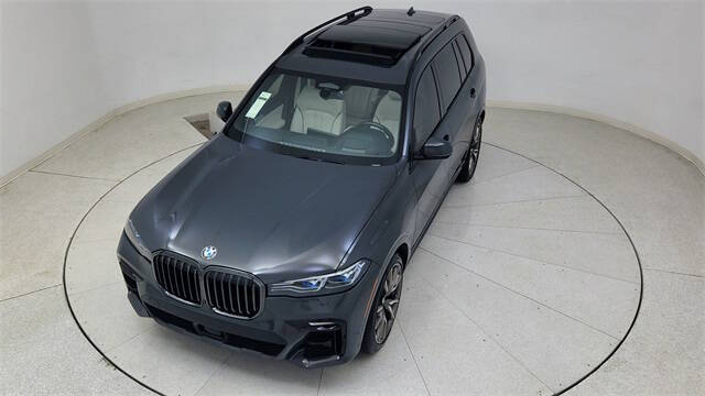 2022 BMW X7 M50i