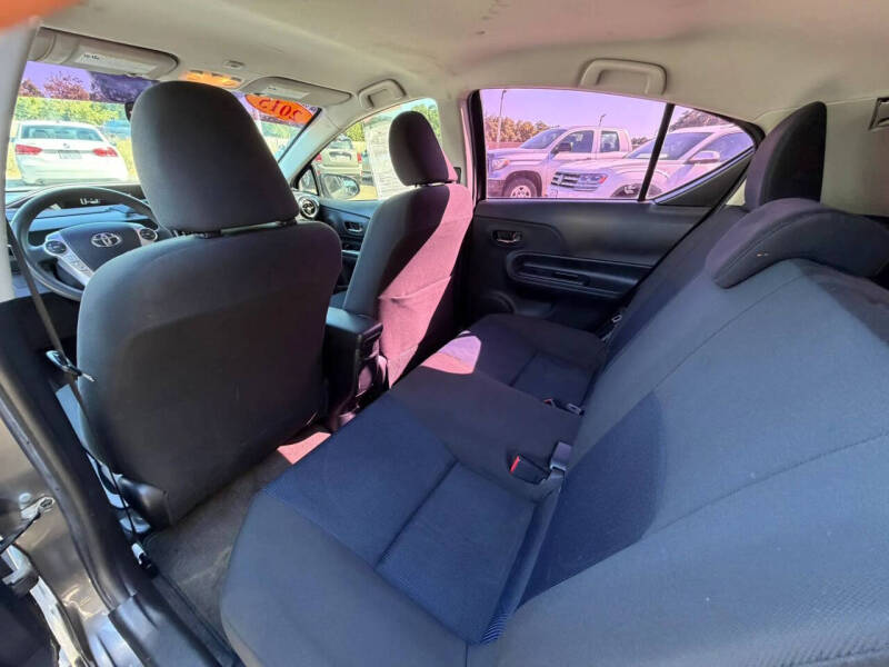 2015 Toyota Prius c