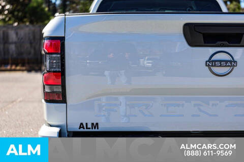 2025 Nissan Frontier SV