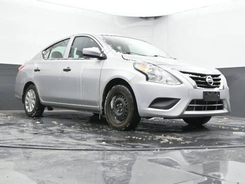 2019 Nissan Versa S Plus