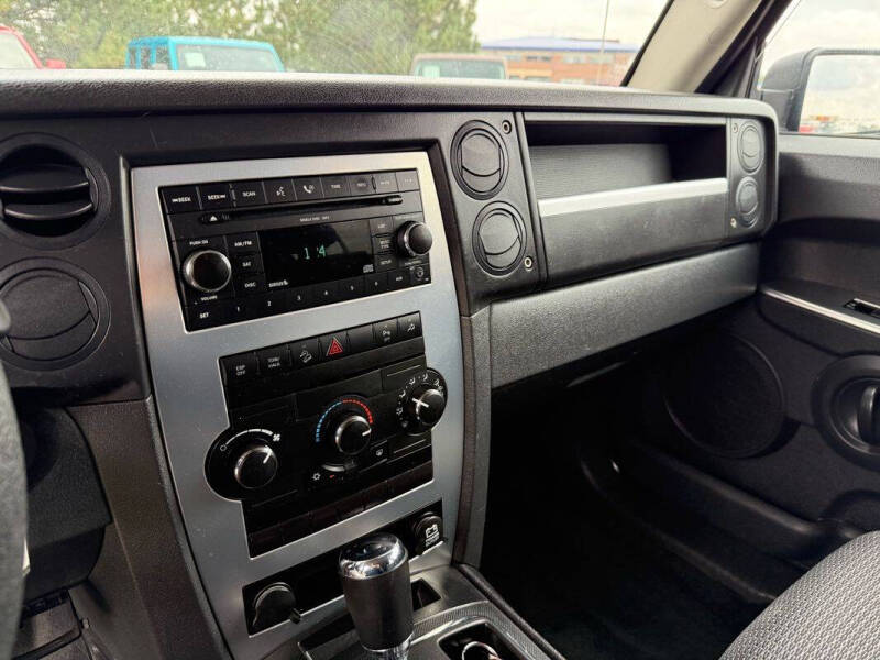 2008 Jeep Commander Sport