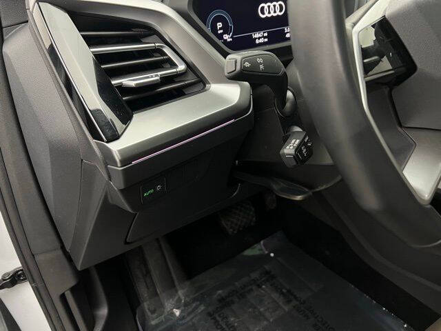 2023 Audi Q4 e-tron quattro Premium Plus 50