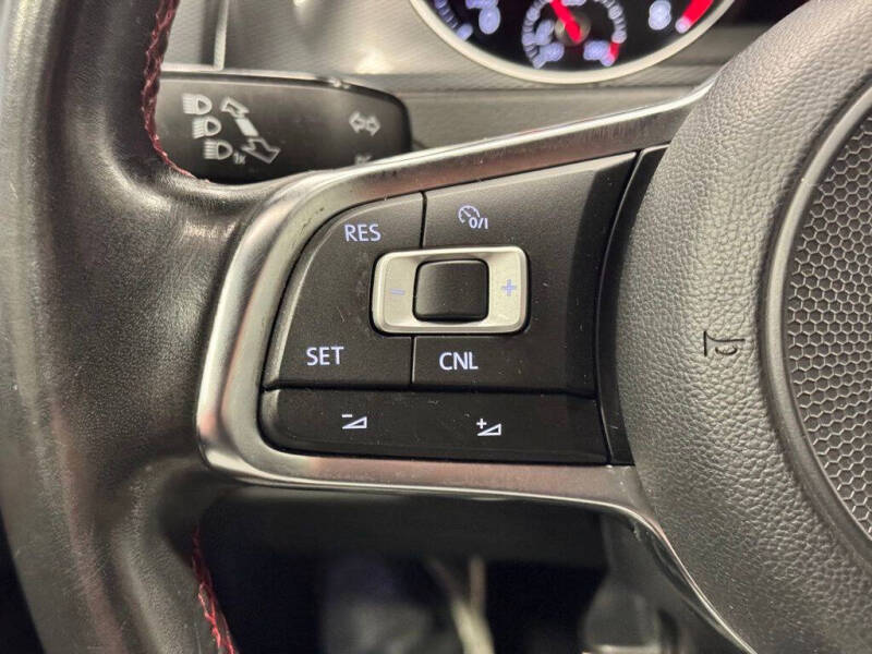 2017 Volkswagen Golf GTI S