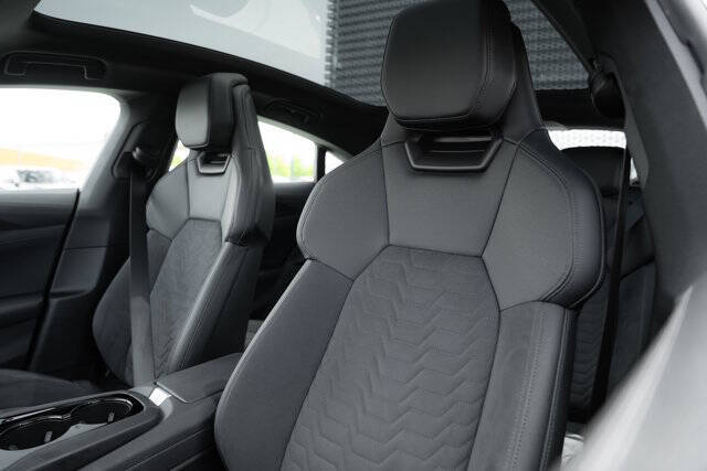 2023 Audi e-tron GT quattro Premium Plus