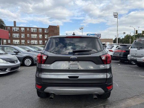 2019 Ford Escape SE