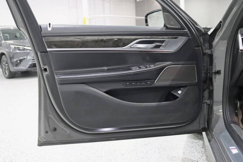 2022 BMW 7 Series 750i xDrive