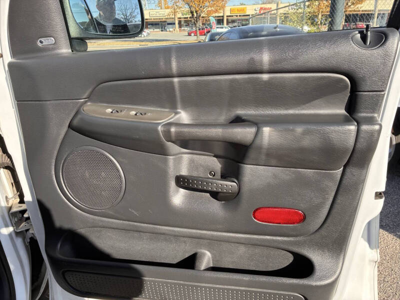 2004 Dodge Ram 1500 SLT