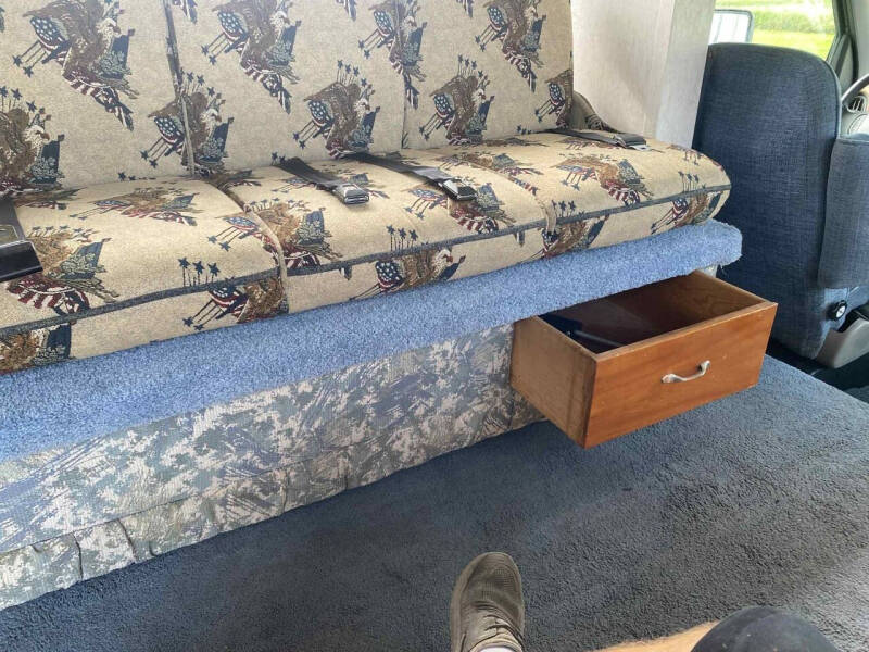 1998 Ford E-Series E-350