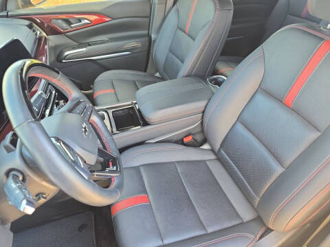 2024 Chevrolet Traverse RS