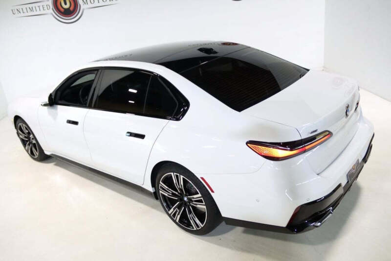 2023 BMW 7 Series 760i xDrive