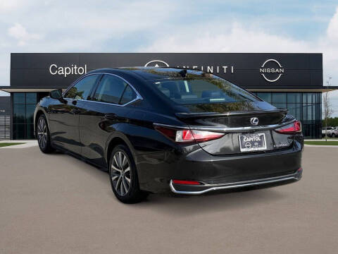 2021 Lexus ES 300h