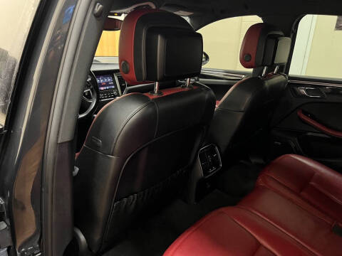 2018 Porsche Macan S