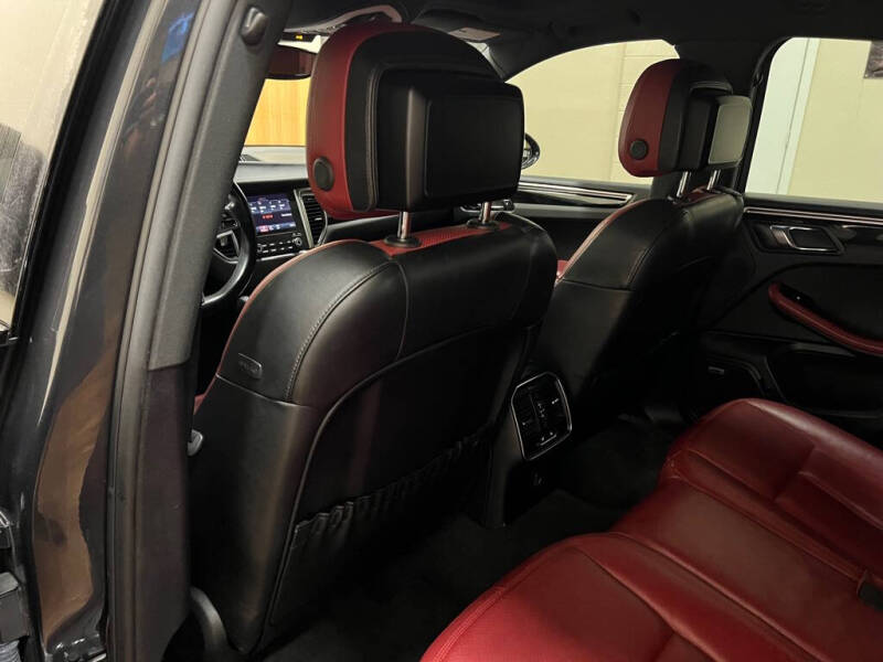 2018 Porsche Macan S