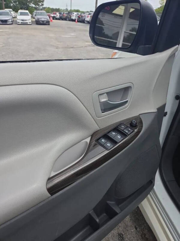 2018 Toyota Sienna
