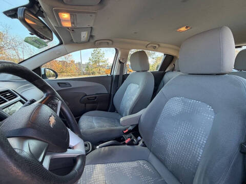 2018 Chevrolet Sonic LT Auto Fleet