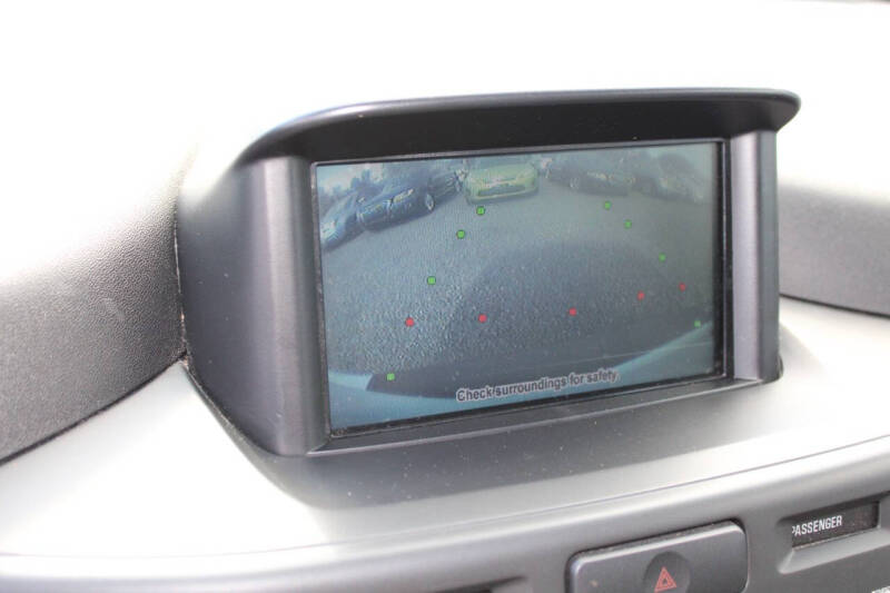 2011 Mitsubishi Endeavor SE