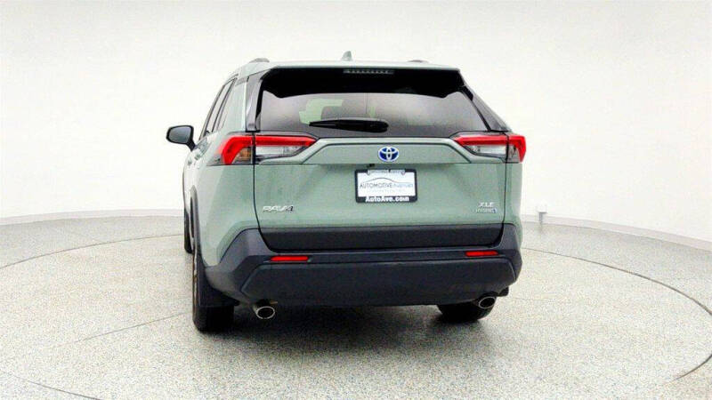 2023 Toyota RAV4 Hybrid XLE Premium