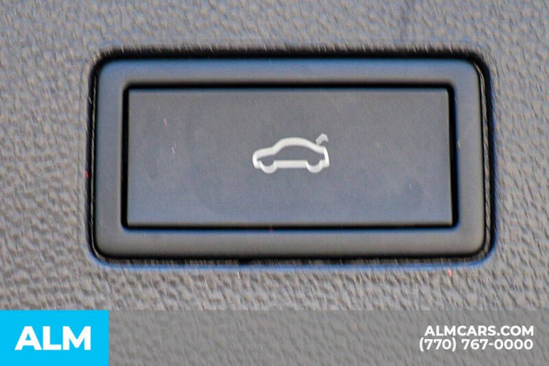 2025 Volkswagen Atlas Cross Sport SE