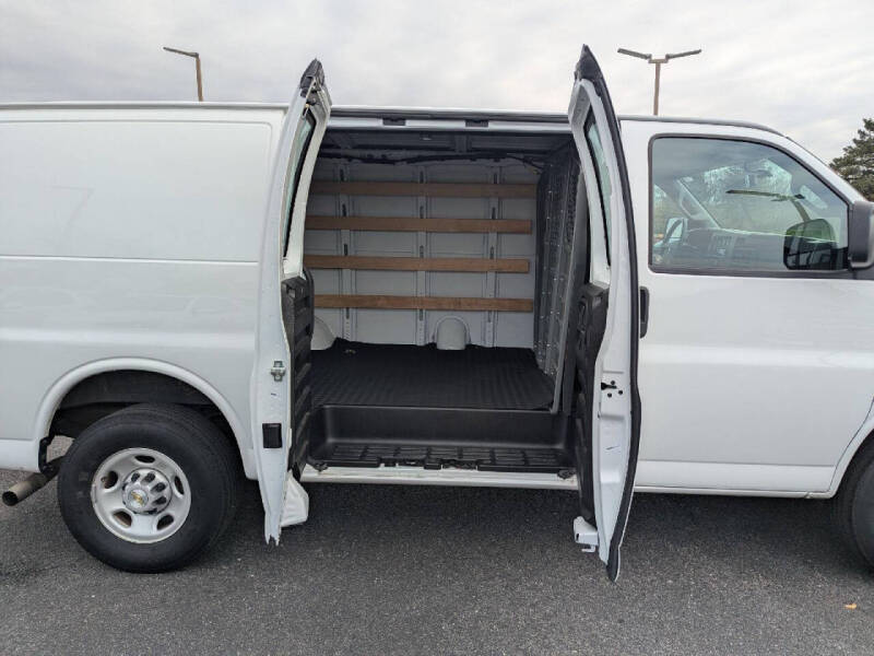 2024 Chevrolet Express 2500