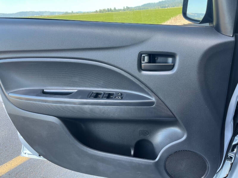 2015 Mitsubishi Mirage DE