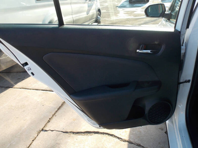 2021 Toyota Prius LE