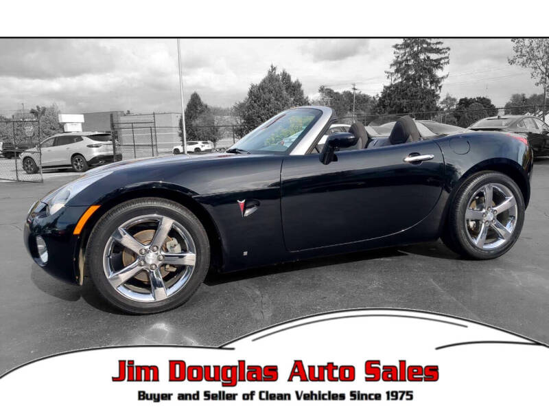 2007 Pontiac Solstice for sale at Jim Douglas Auto Sales in Pontiac MI