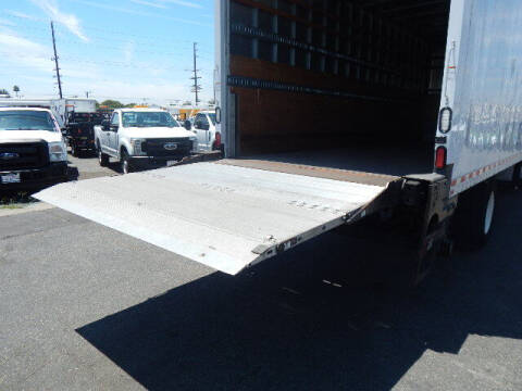 2016 Freightliner M2 106