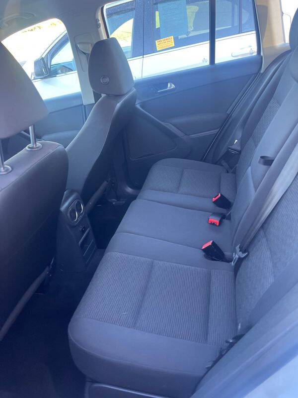 2015 Volkswagen Tiguan S