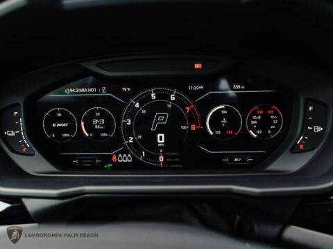 2025 Lamborghini Urus SE