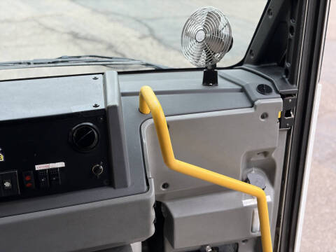 2013 Isuzu NPR