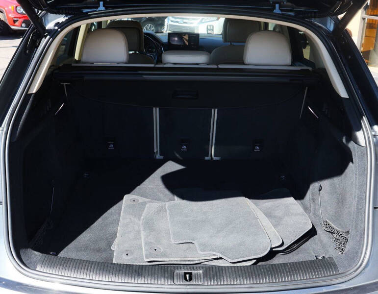 2022 Audi Q5 quattro S line Premium 45 TFSI