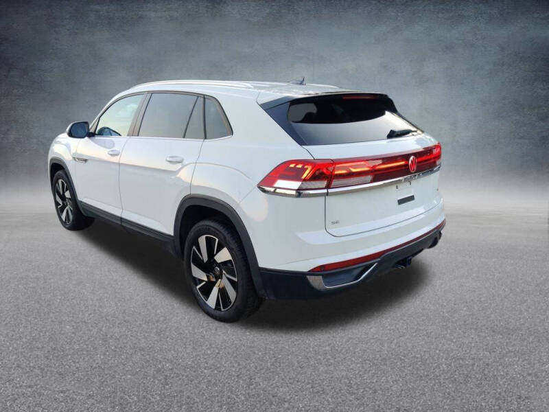 2025 Volkswagen Atlas Cross Sport SE 4Motion