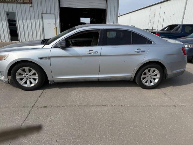 2010 Ford Taurus SE
