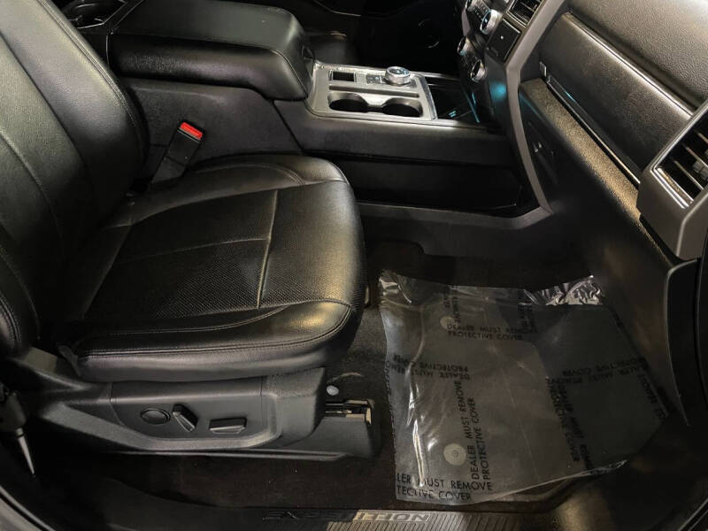 2020 Ford Expedition XLT