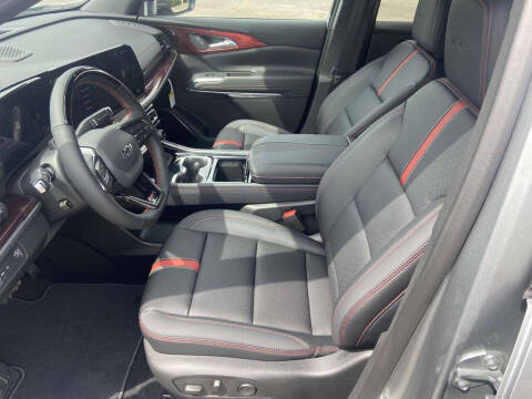 2025 Chevrolet Traverse RS